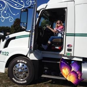 Meet your Posher, Linda